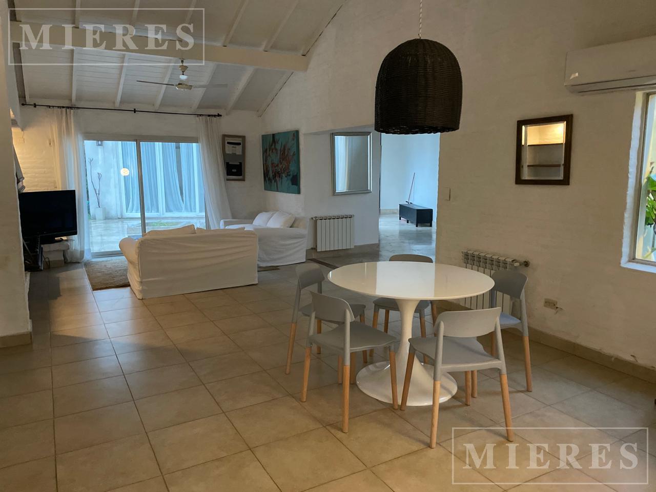Foto de Lindisima casa en venta refaccionada y ampliada en Tortugas CC., imagen 2