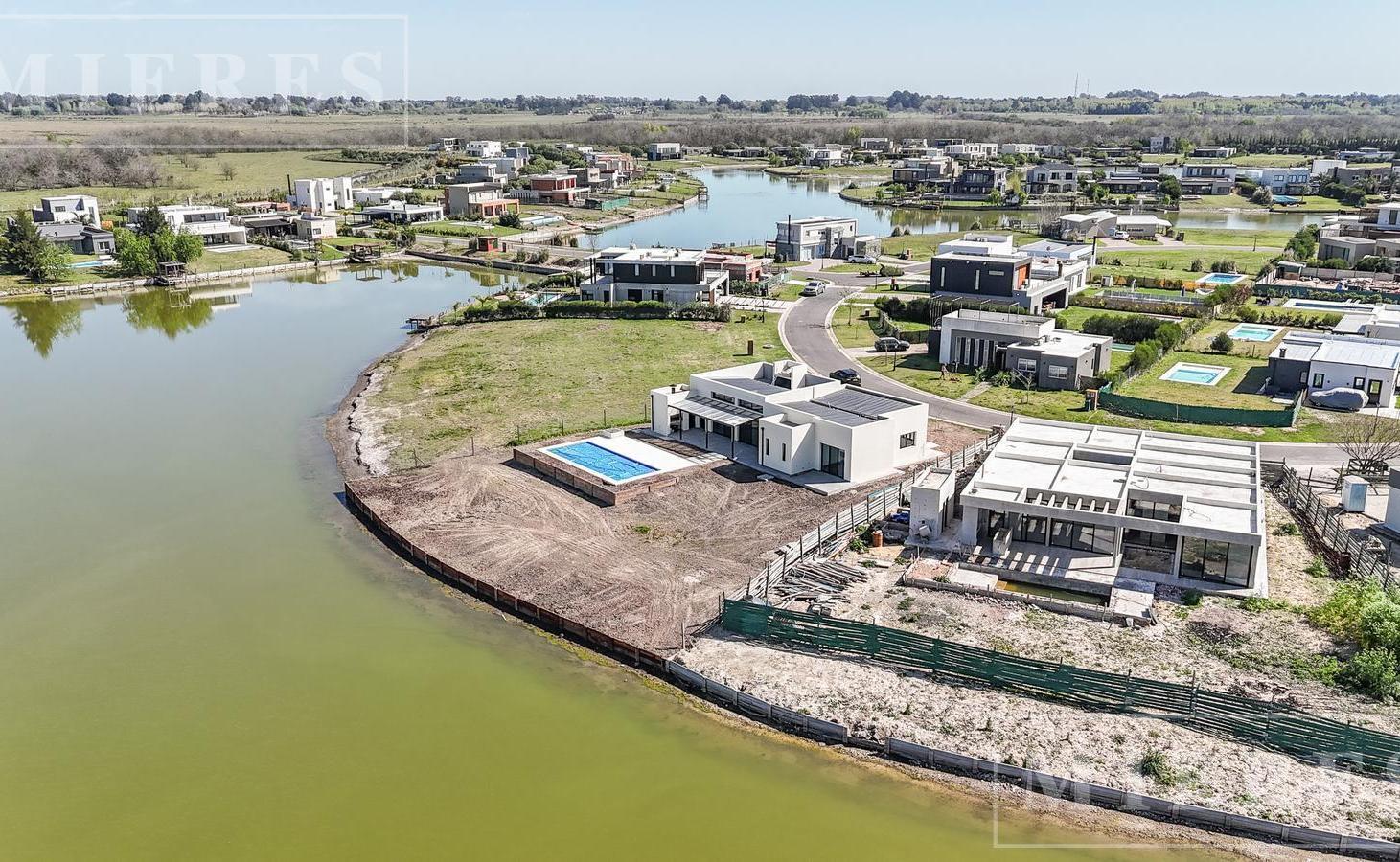 Foto de Casa en venta a Laguna en una planta area 8 Barrio San Sebastian, Loma, imagen 4