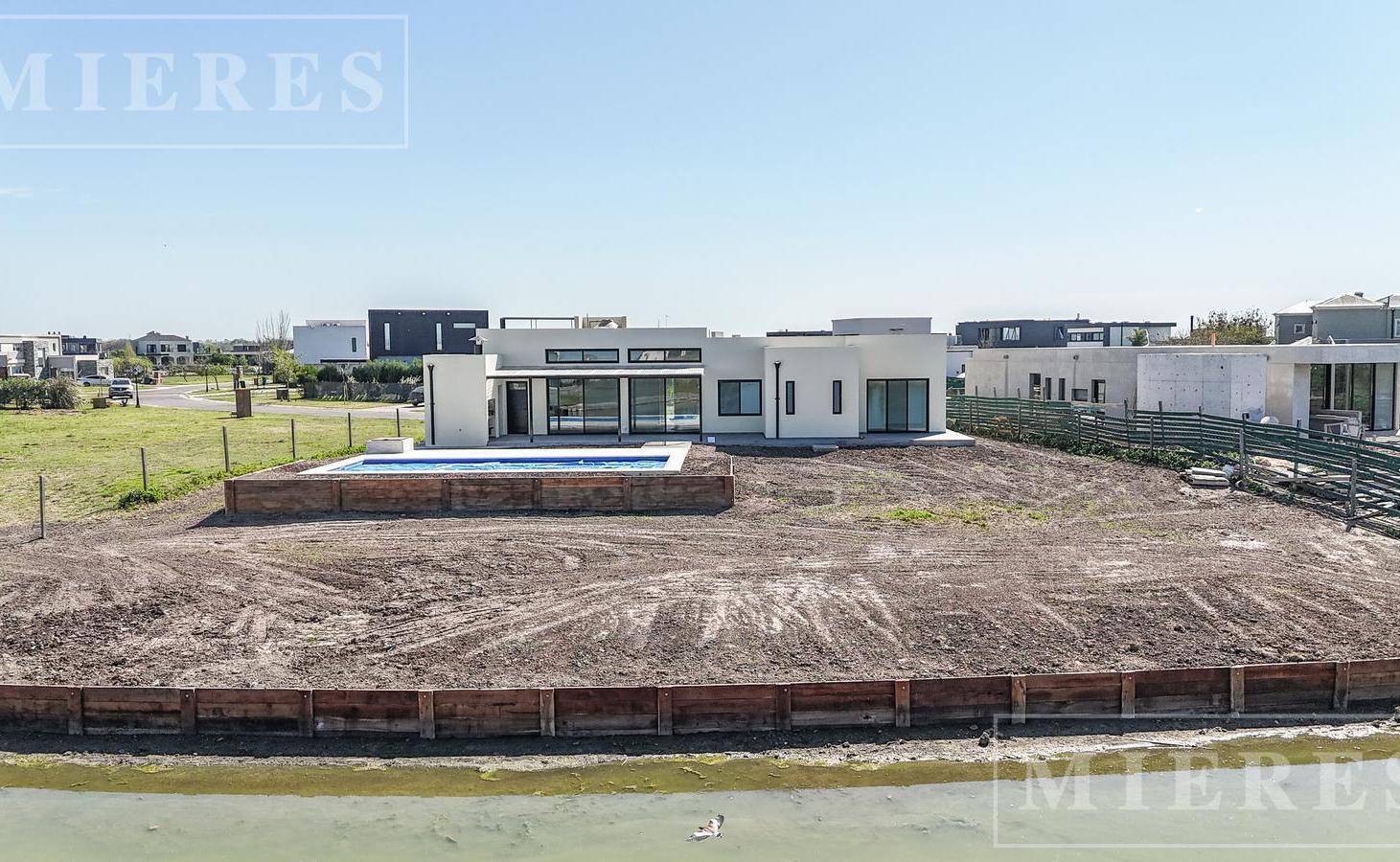 Foto de Casa en venta a Laguna en una planta area 8 Barrio San Sebastian, Loma, imagen 3