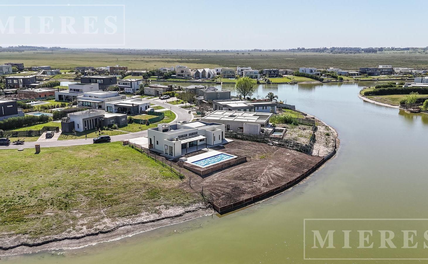 Foto de Casa en venta a Laguna en una planta area 8 Barrio San Sebastian, Loma, imagen 5