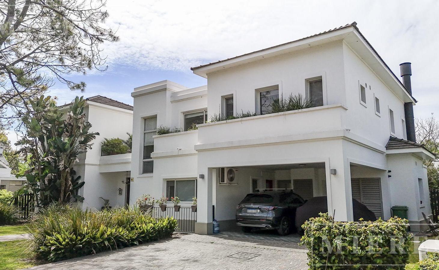Foto de Casa en venta en Mayling Club de Campo, imagen 3