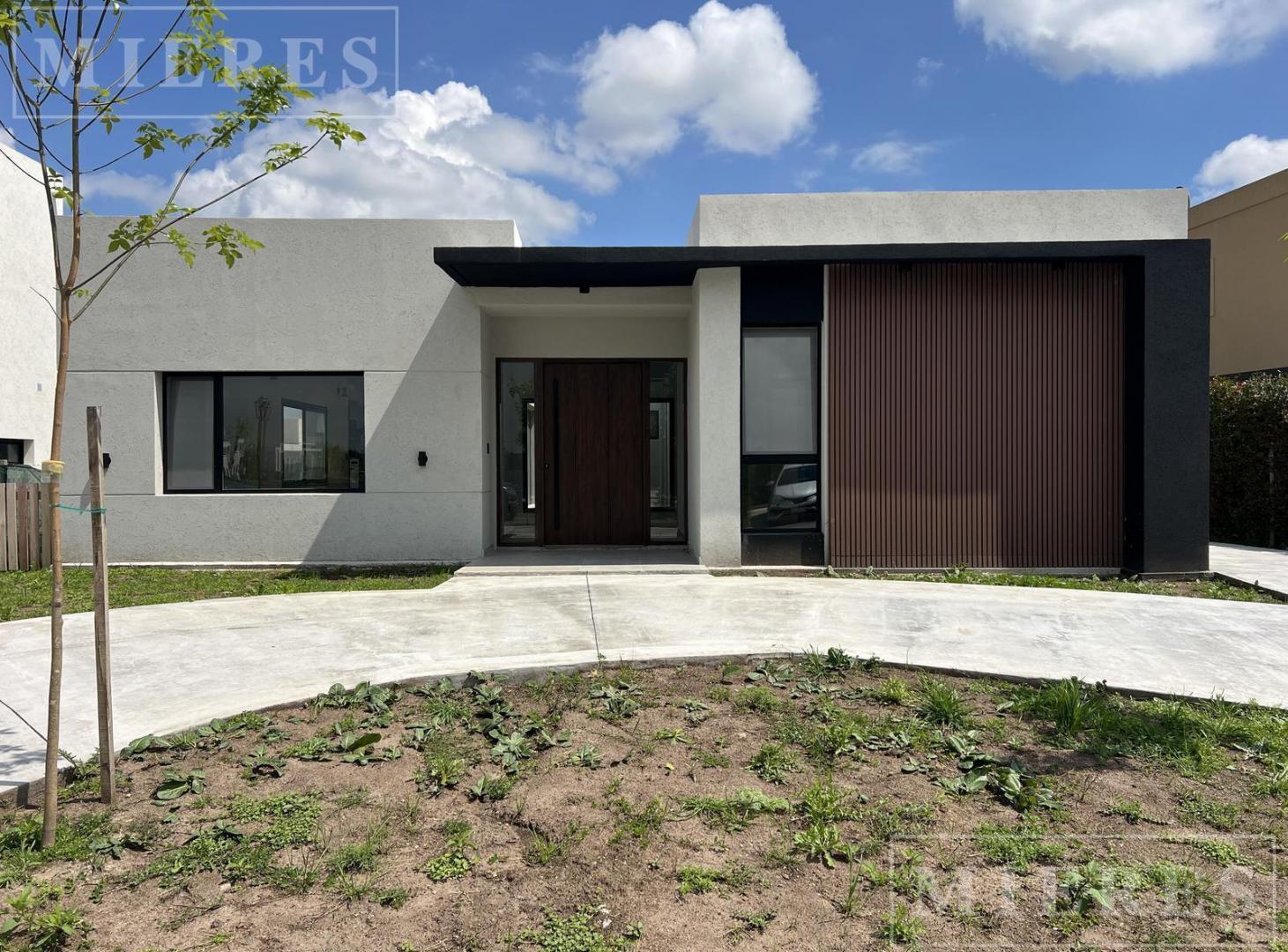 Foto de Casa de una planta en venta en Santa Ana, Villa Nueva, imagen 1