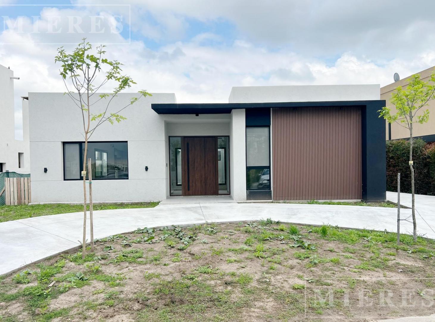 Foto de Casa de una planta en venta en Santa Ana, Villa Nueva, imagen 2