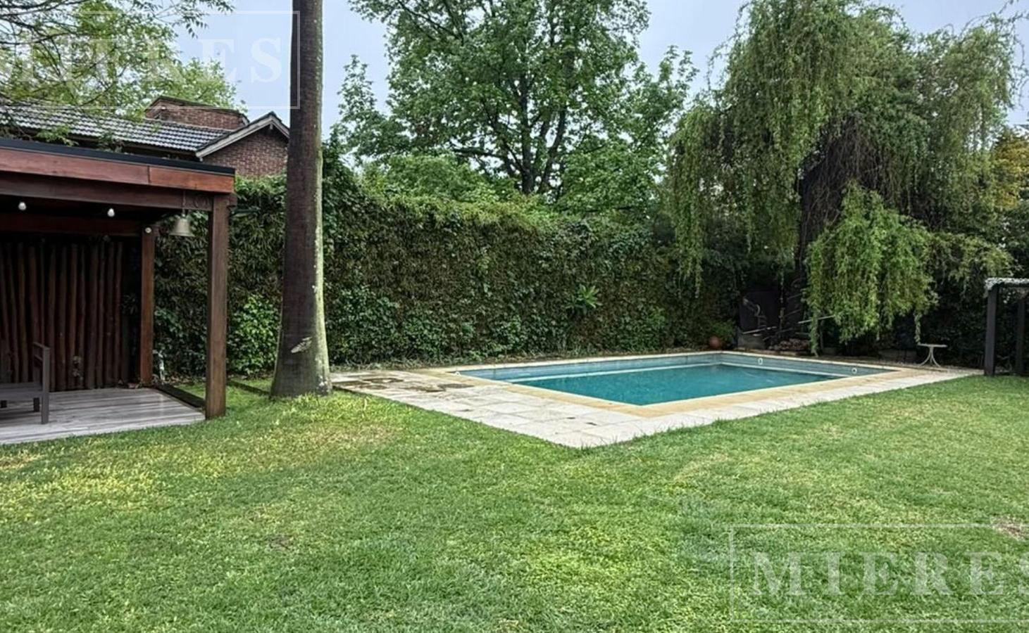 Foto de Casa amoblada en alquiler anual en barrio Club Privado Loma Verde, Loma, imagen 2