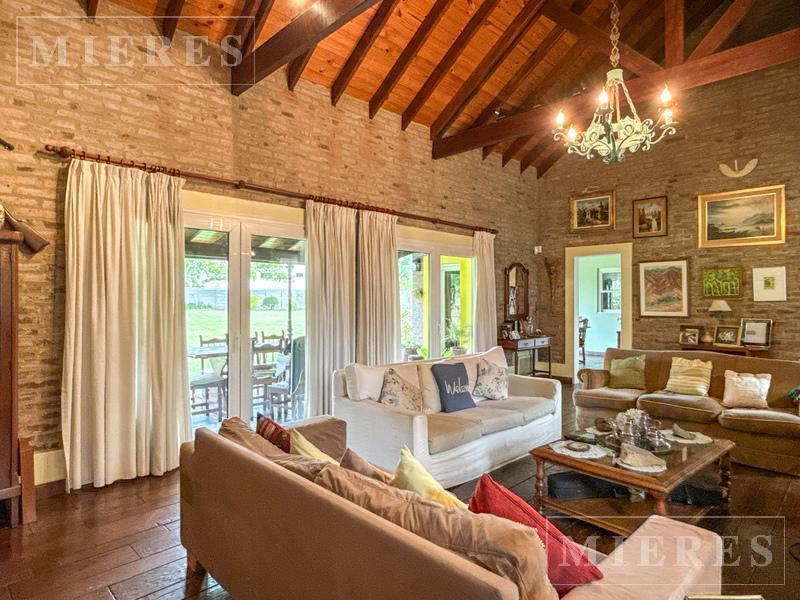 Foto de Casa / Lote de 6950 m2 ideal inversores en venta en Benavidez, imagen 4