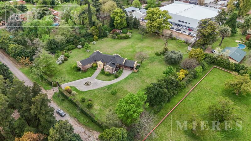 Foto de Casa / Lote de 6950 m2 ideal inversores en venta en Benavidez, imagen 2