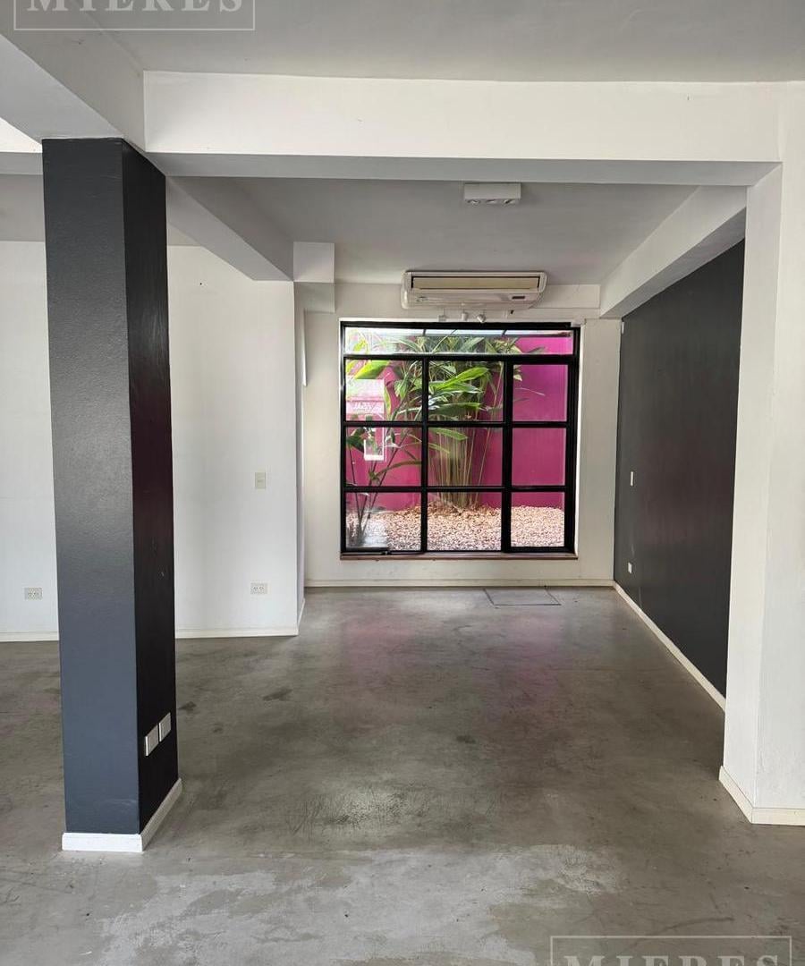 Foto de Local de 60 m2 Alquiler en Lomas de San Isidro, imagen 4