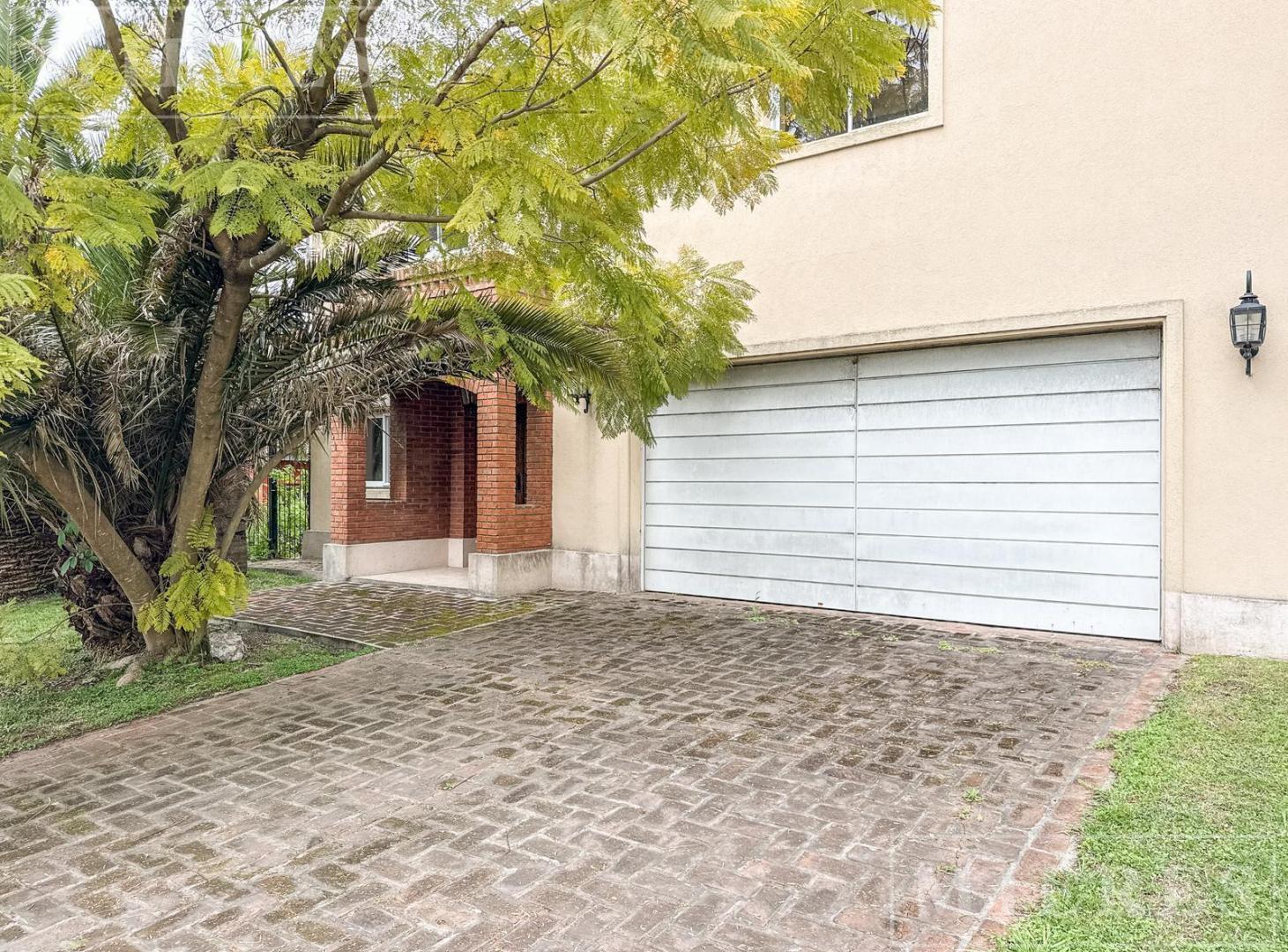 Foto de OPORTUNIDAD - Casa en venta 2 lotes en Los Tacos, imagen 1