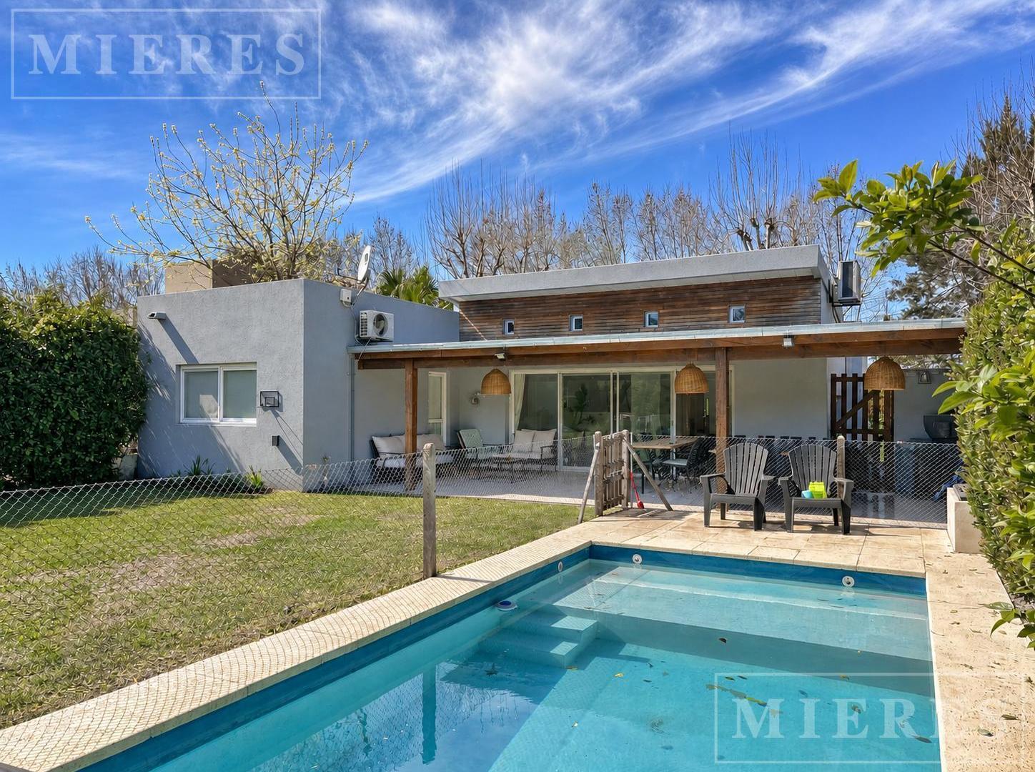 Foto de Casa en venta en el Barrio El Atardecer, imagen 2