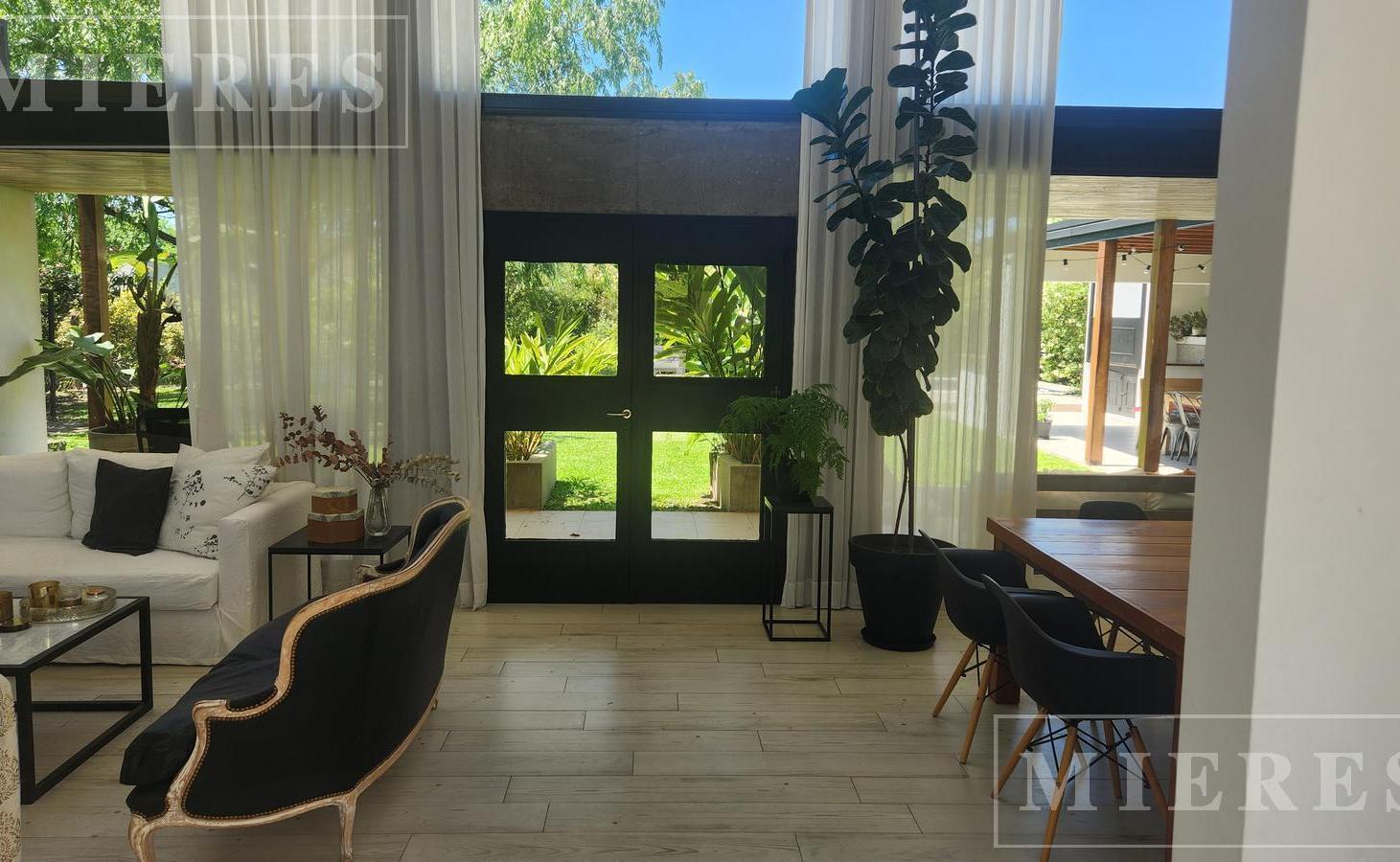 Foto de Muy linda casa en alquiler de verano en Barrio Santa María de Tigre!, imagen 3