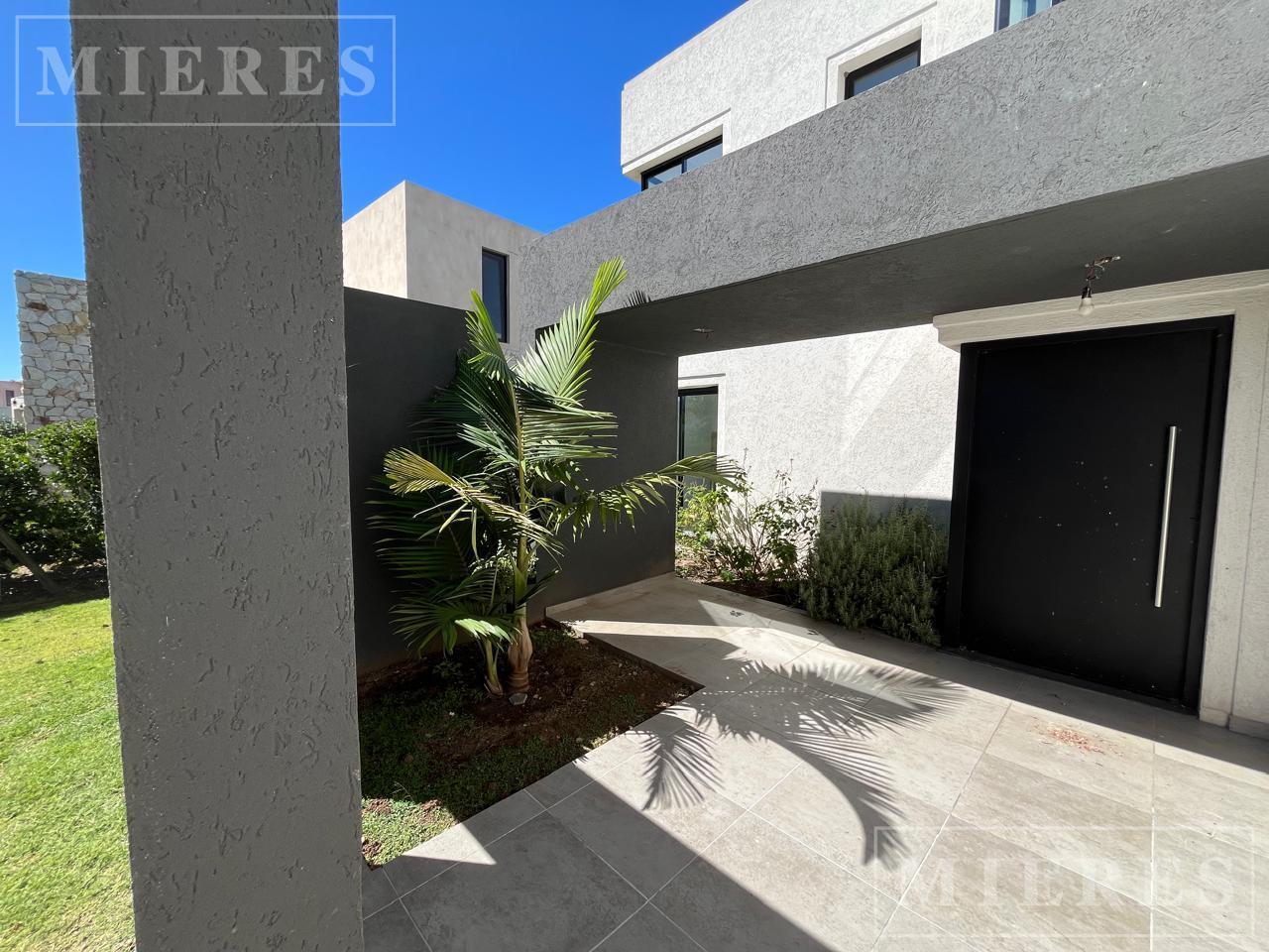 Foto de Casa en venta sobre lote interno Barrio Golf El Cantón, Escobar, imagen 3
