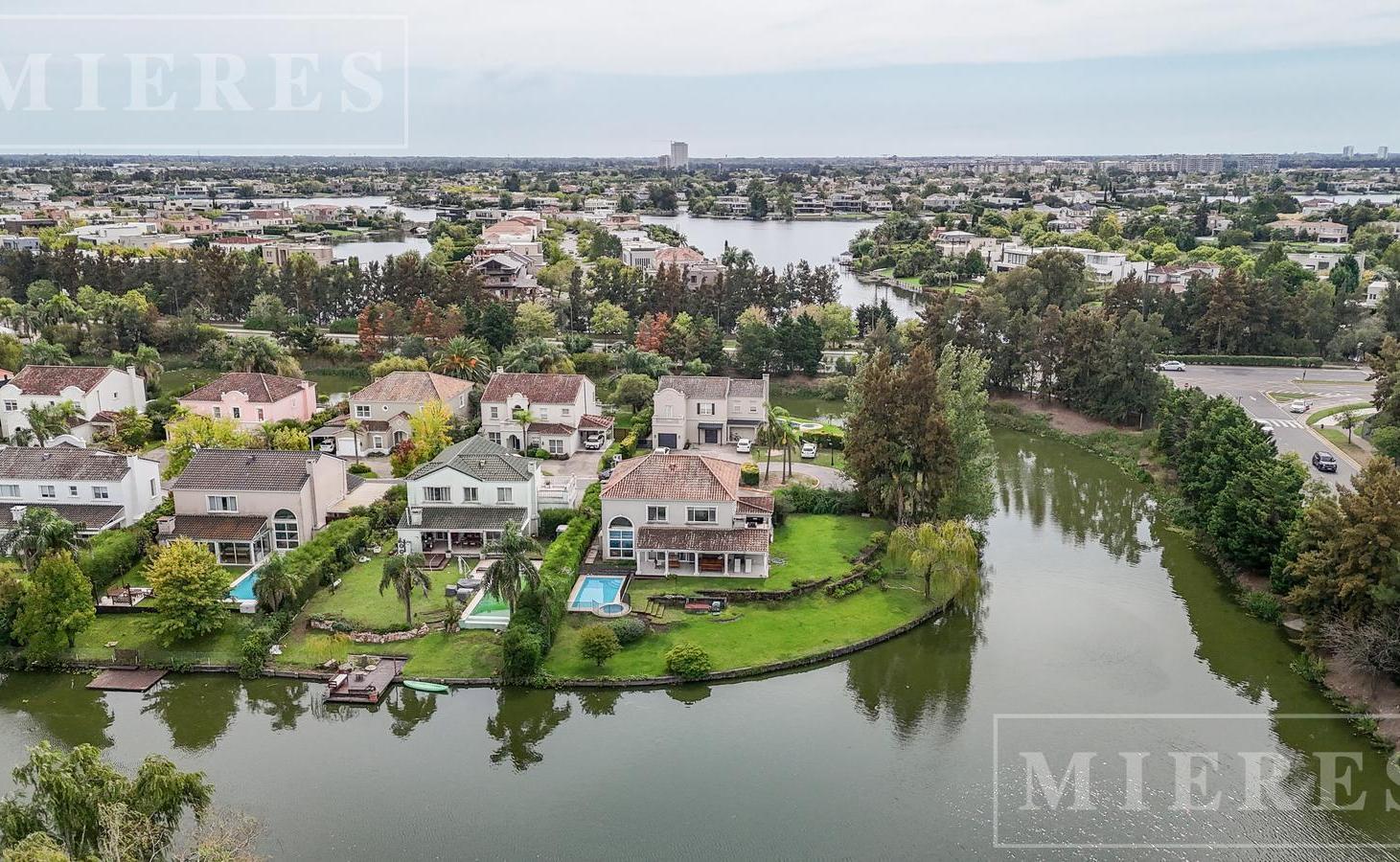 Foto de Lote al agua en venta en el barrio Gaviotas, Nordelta, imagen 3