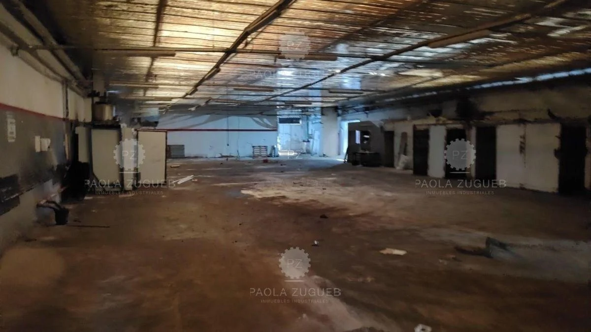 Foto de Bodega-Galpon con 1725 m² en alquiler en Dock Sud, imagen 4