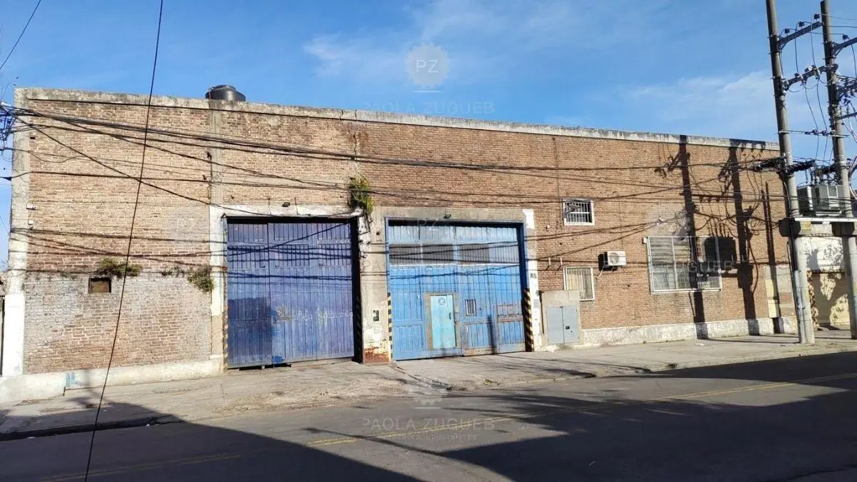 Bodega-Galpon con 1725 m² en alquiler en Dock Sud 1