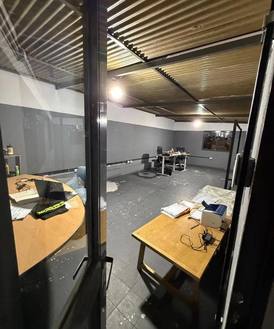 Bodega-Galpon de 4453 m² en Alquiler en Gerli 2