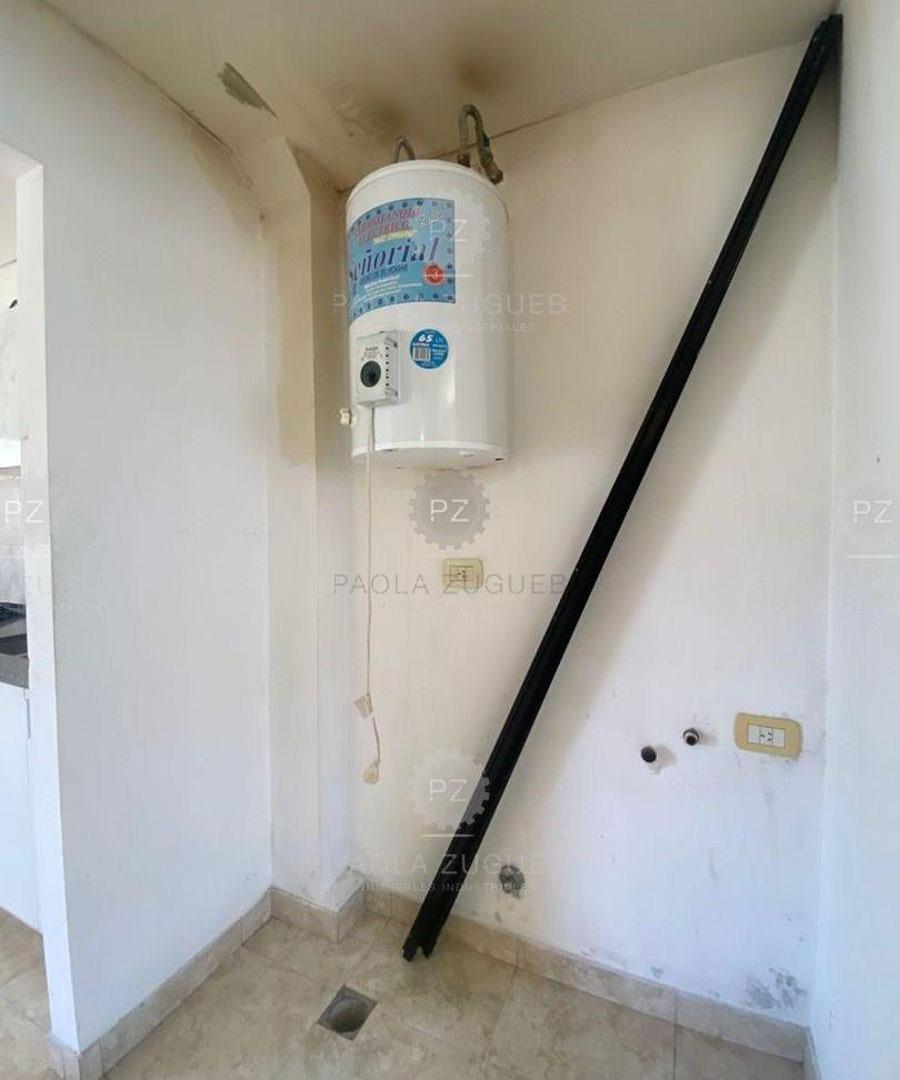 Foto de Departamento 2 amb en alquiler en Piñeiro, imagen 4