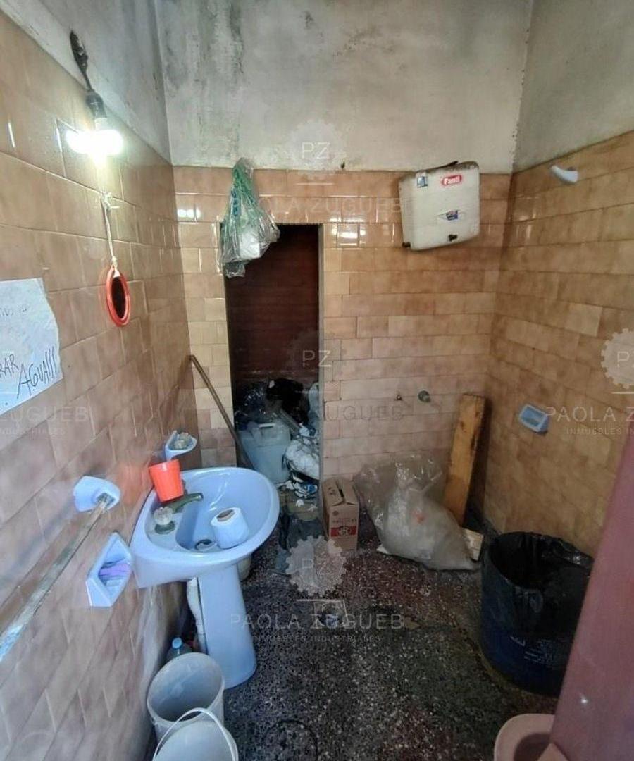 Foto de Galpon de 225 m² en alquiler en Villa Dominico, imagen 2
