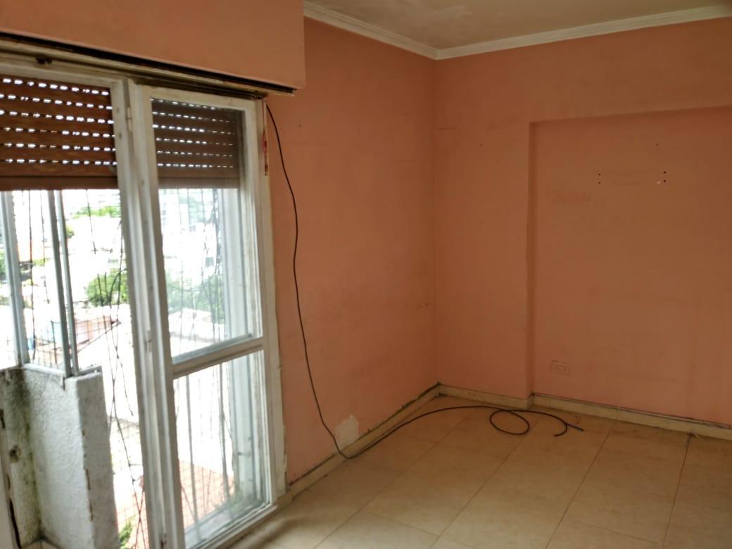 Departamento de 3 Ambientes en Venta - Balcón Corrido y Lavadero Indep. 2