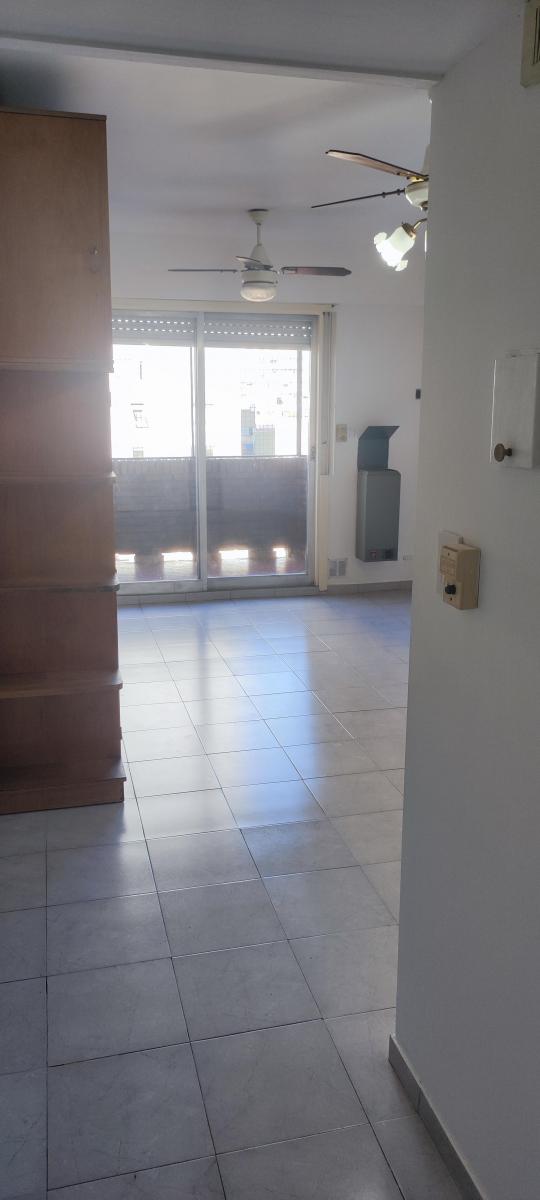 Foto de Monoambiente con Balcón Corrido al Frente - MUY LUMINOSO - Apto, imagen 2