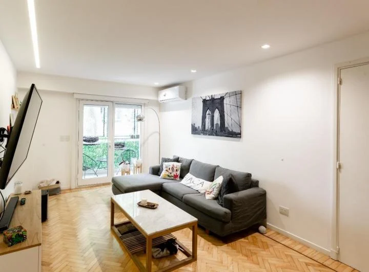 HERMOSO Dpto. 3 Amb c/Balcón - A NUEVO !!!! 2