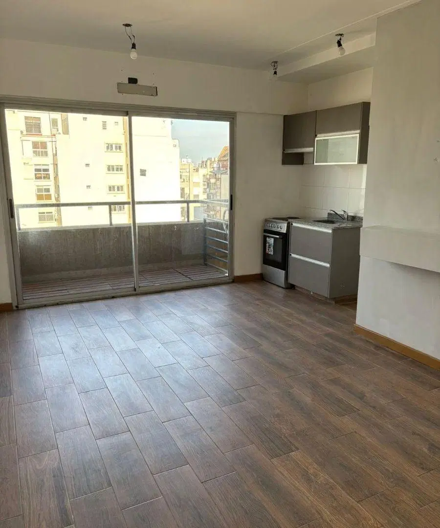 Monoambiente con Balcón - Muy Luminoso - Exc. Ubicación 3