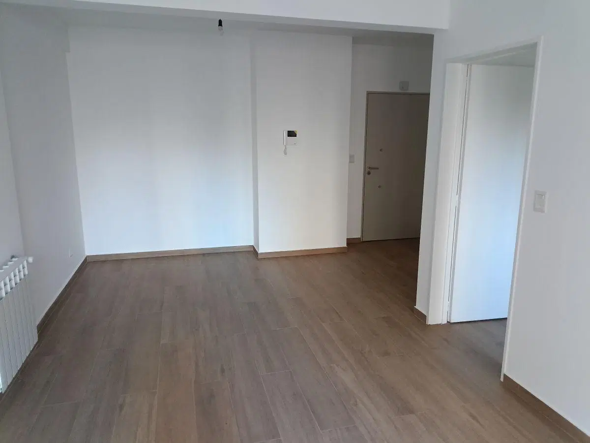 Alquiler. 2 ambientes. A estrenar. 2 baños. Luminoso 5
