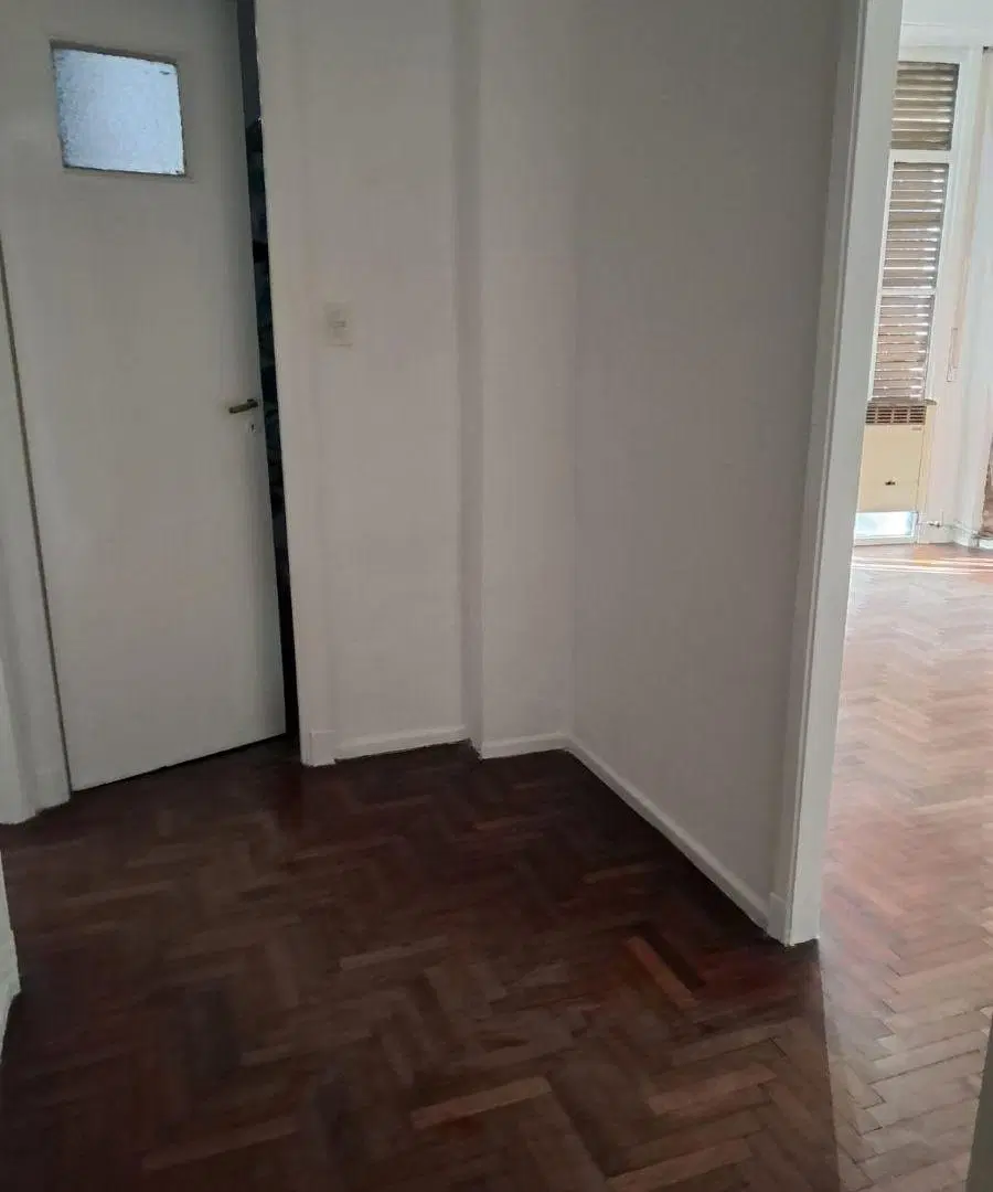 Venta departamento de 3 ambientes con dependencia en Recoleta!!!! 2