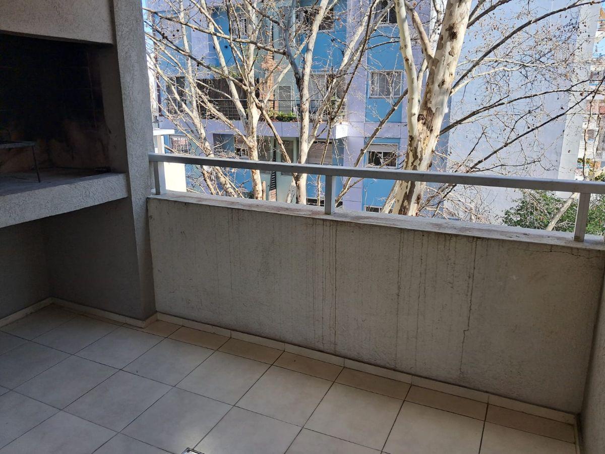 Foto de Departamento en alquiler de dos ambientes con cochera y parrilla en, imagen 1