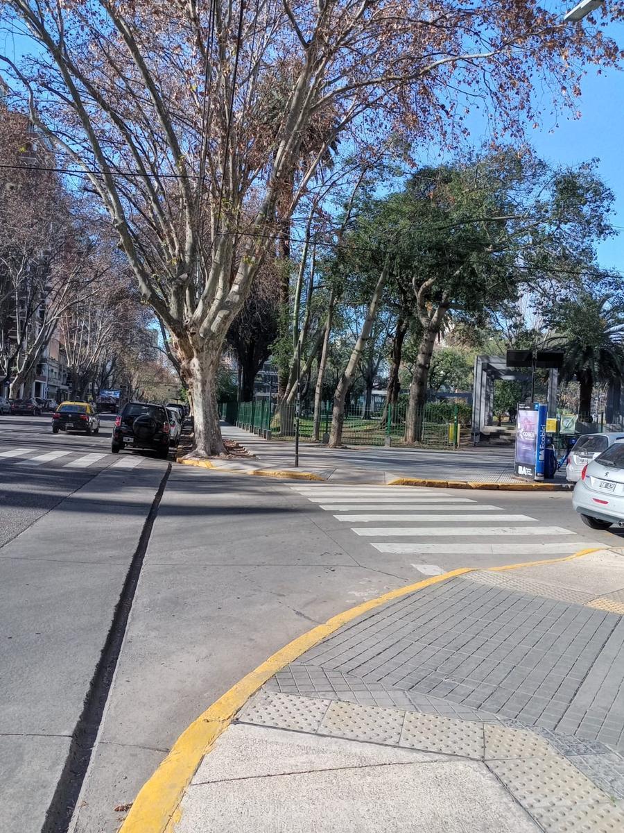 Excelente Oportunidad, Terreno Ideal Para Contruccion de PH. Muy Buena Ubicación. 1
