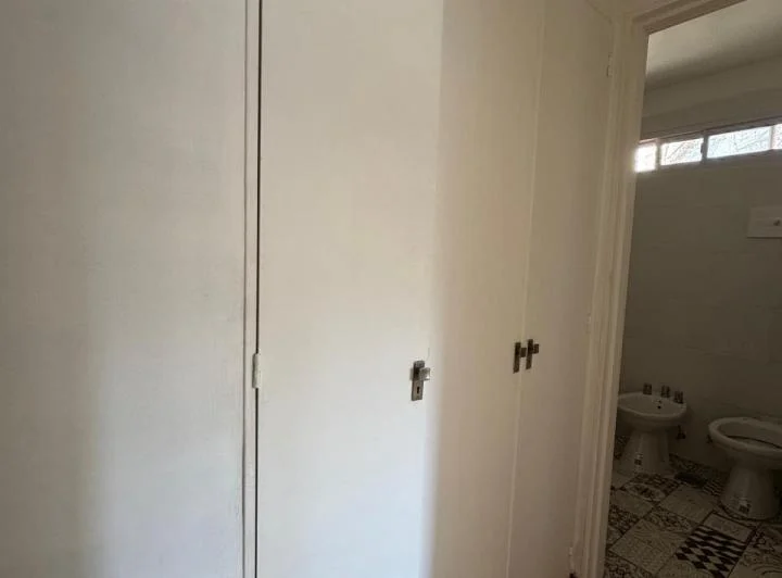 RIVADAVIA AL 6300 - 2 AMBIENTES APTO PROFESIONAL  5