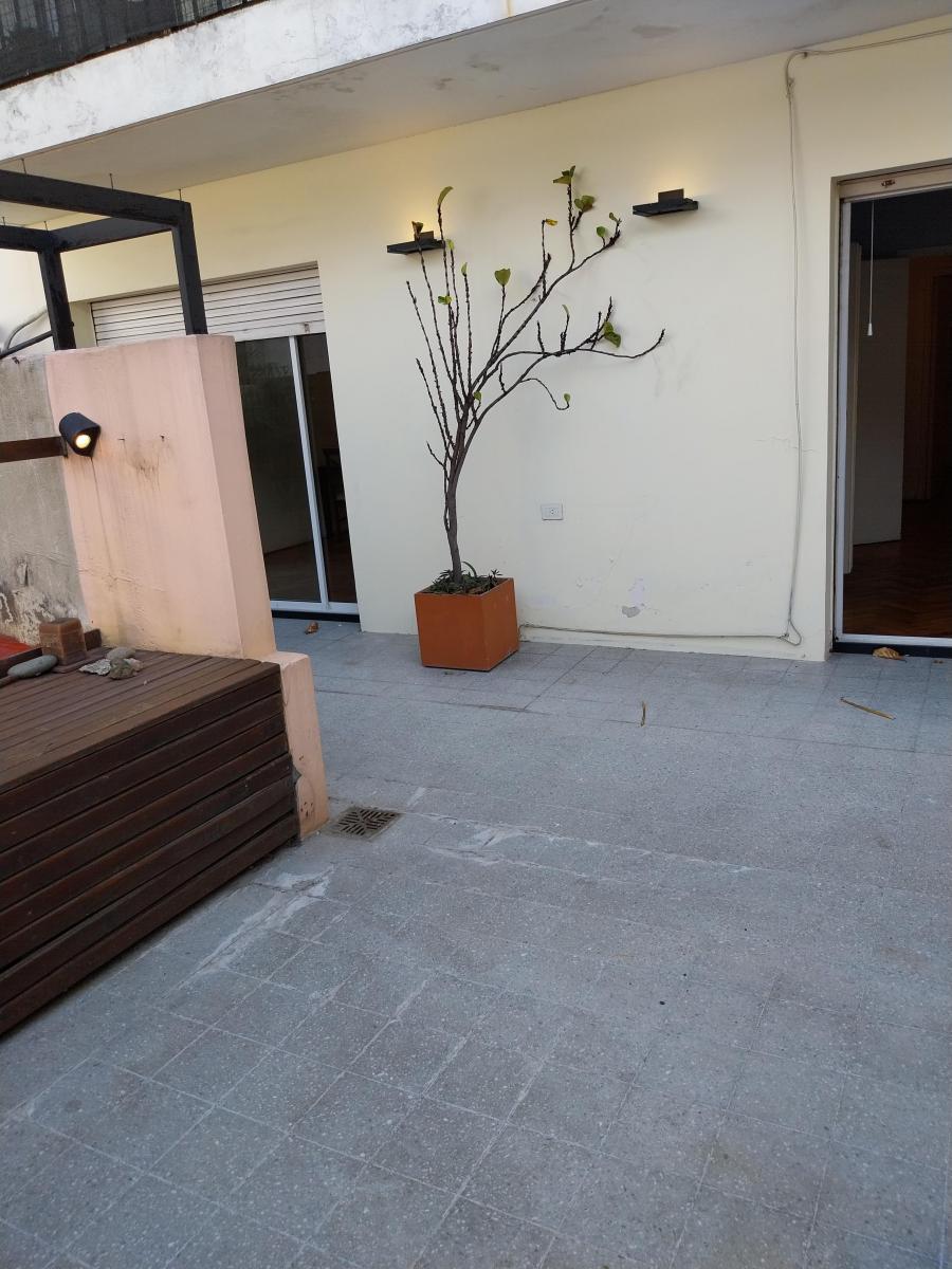 Venta 3 ambientes con exclusiva terraza  barrio norte silencioso contrafrente