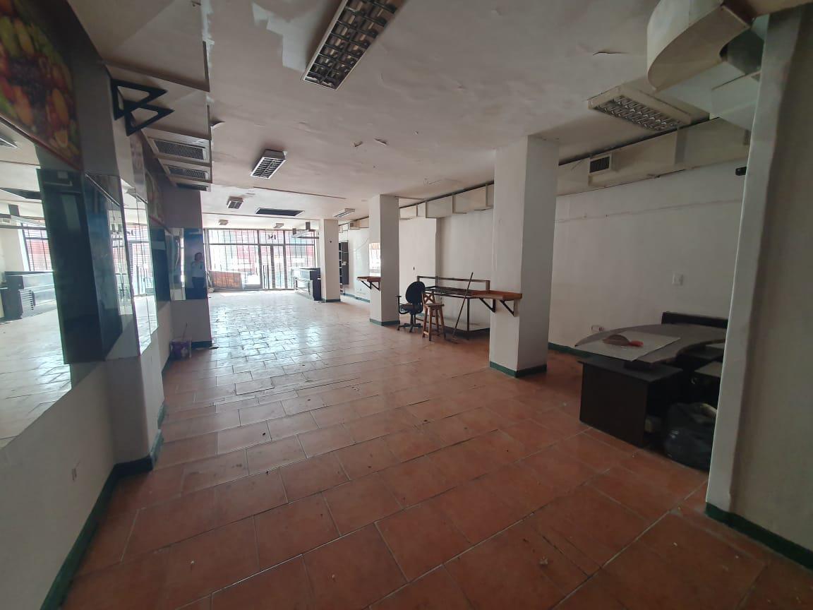 VENTA LOCAL RETIRO