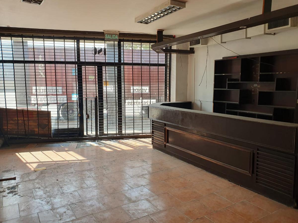 Foto de VENTA LOCAL RETIRO, imagen 3