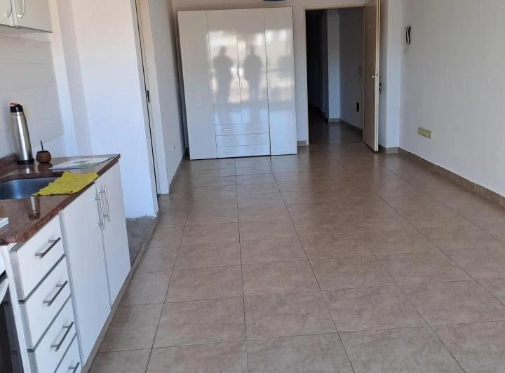 MONOAMBIENTE AMPLIO - APTO PROFESIONAL  4