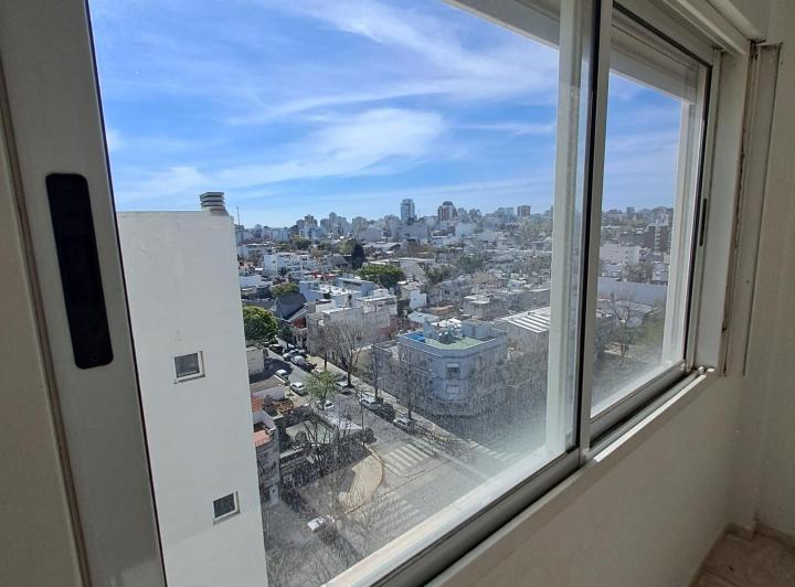 2 AMBIENTES  CON PATIO SIN EXPENSAS -ABL - AYSA 5