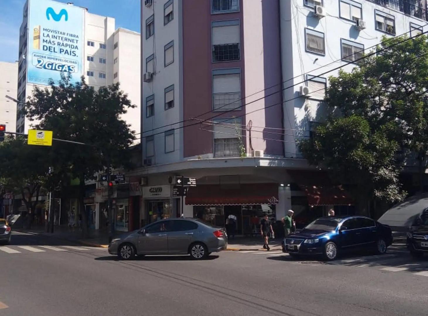 3 AMBIENTES AL FRENTE