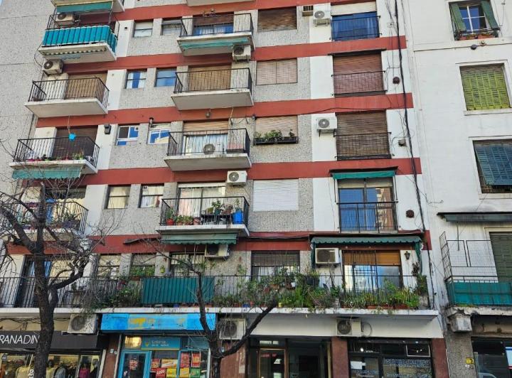 ALQUILER - ALMAGRO - 1 AMBIENTE - Castro Barrros y Rivadavia 2