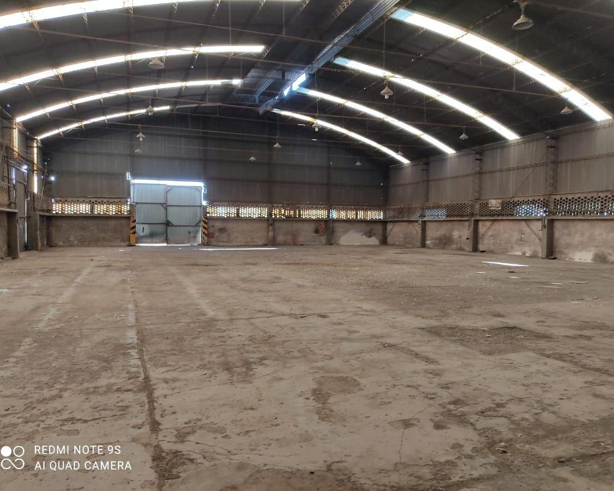 Venta Galpón 1300 m² en Don Torcuato 3