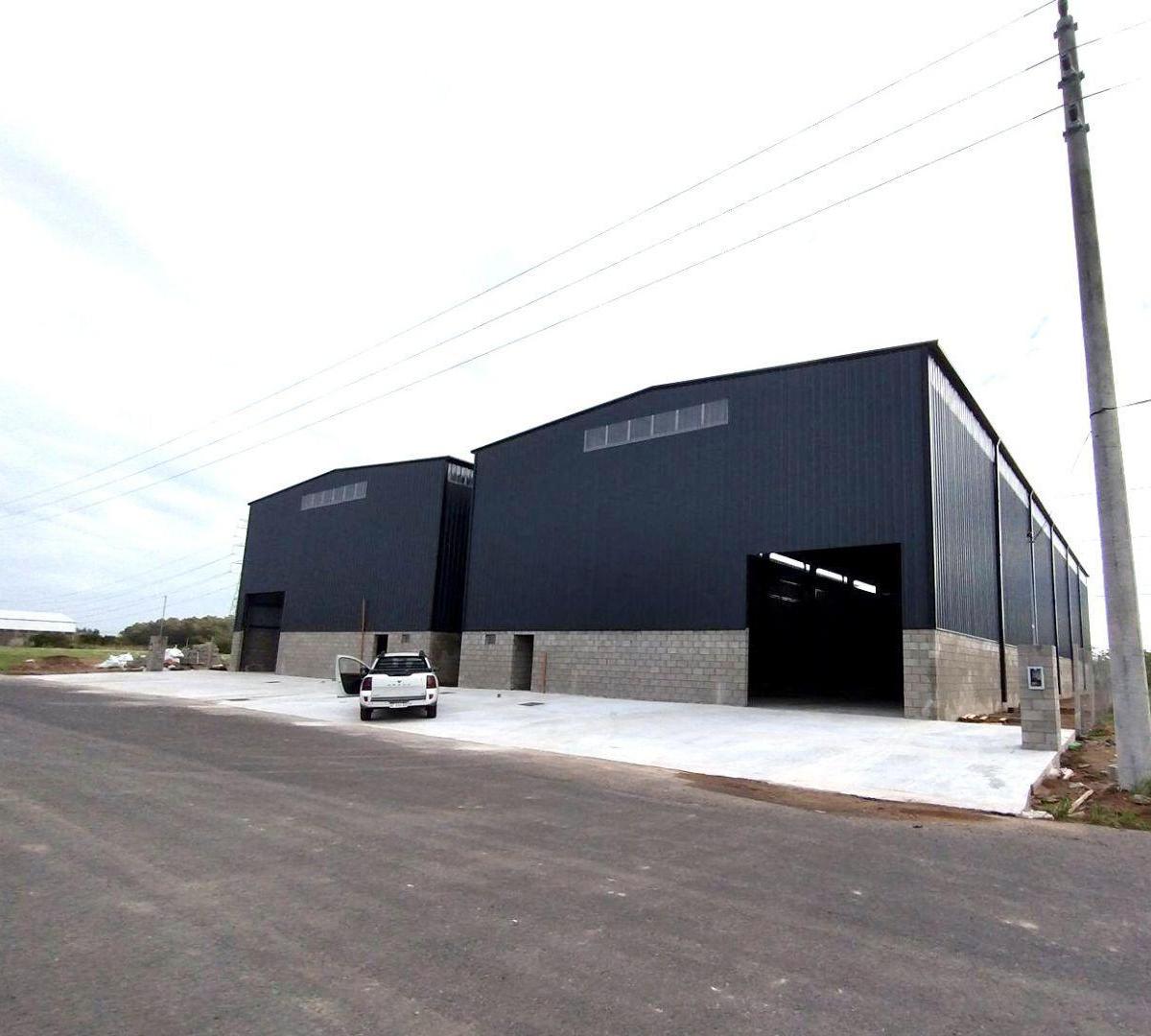 Venta Galpón 1000 m² Dentro de un Parque en Moreno 2