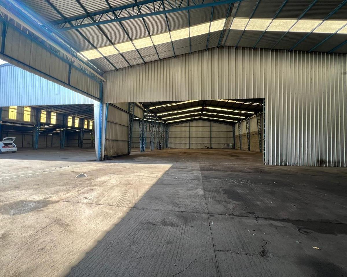 Alquiler Galpón 2500 m² en Hurlingham 5