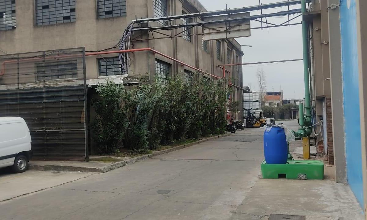 Alquiler Galpón 880 m² - José León Suarez 1