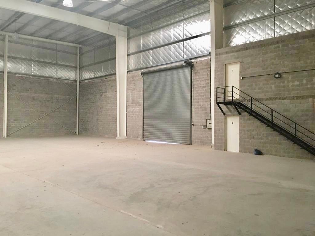 Alquiler Galpón 1125 m² - Moreno 4