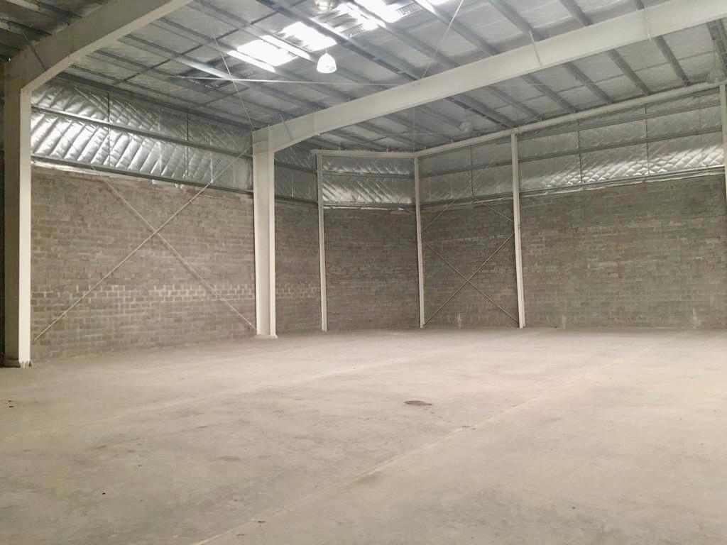 Alquiler Galpón 1125 m² - Moreno 2