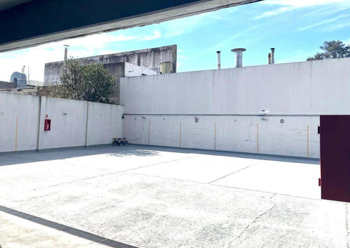 Alquiler Edificio Oficinas 2000 m² - Olivos 5