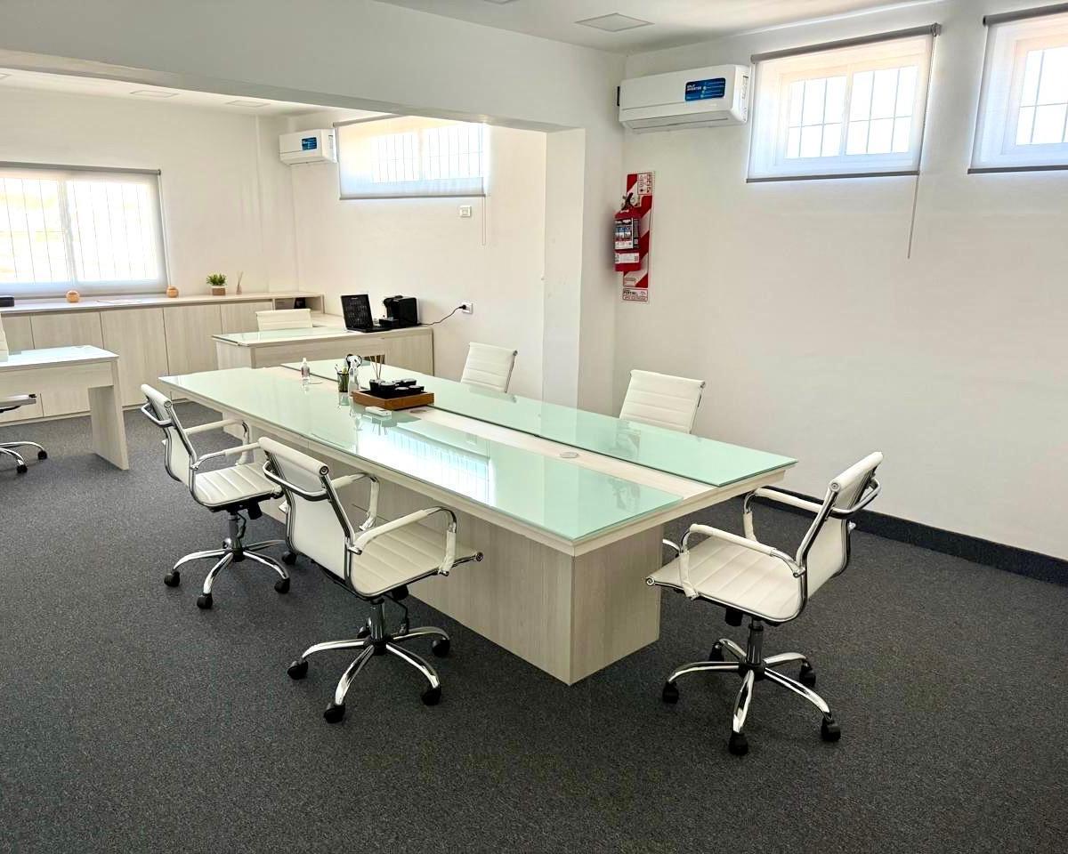 Alquiler Galpón 1170 m² en Mataderos 4
