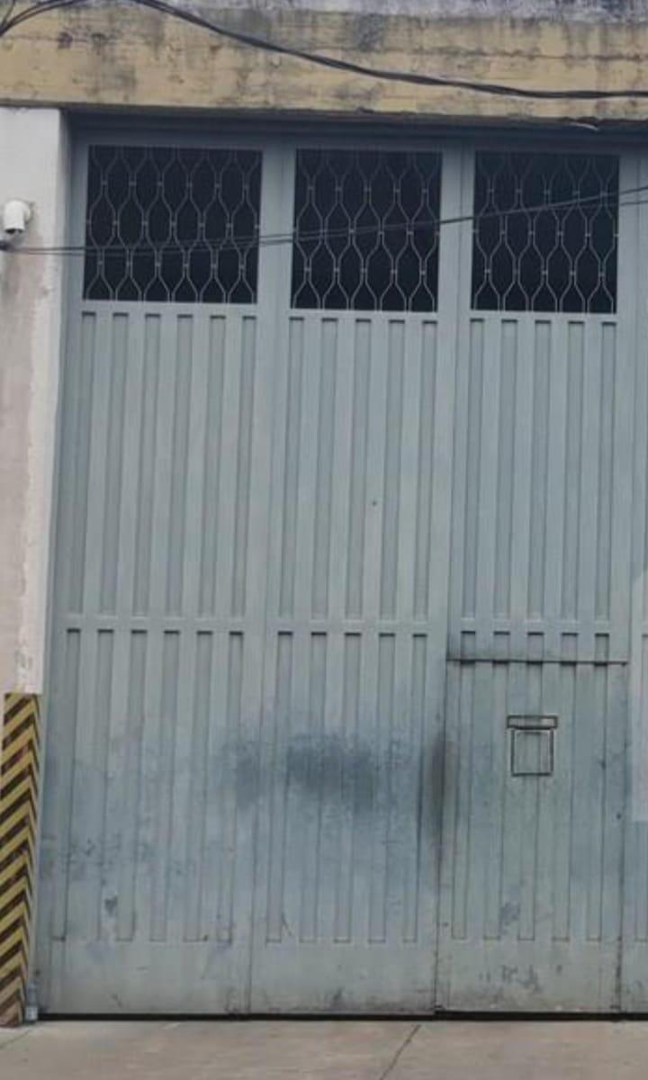 Venta Galpón 420 m² con Renta, en Loma Hermosa 4