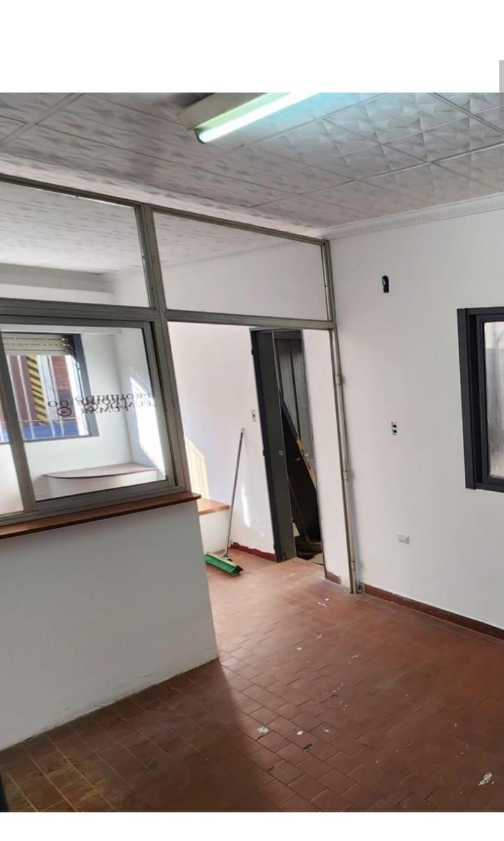 Venta Galpón 420 m² con Renta, en Loma Hermosa 2