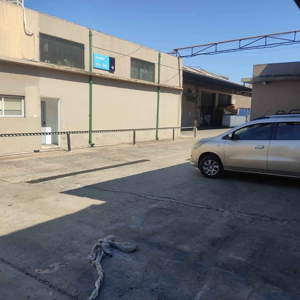 Alquiler Galpón 880 m² en Jose León Suarez 3