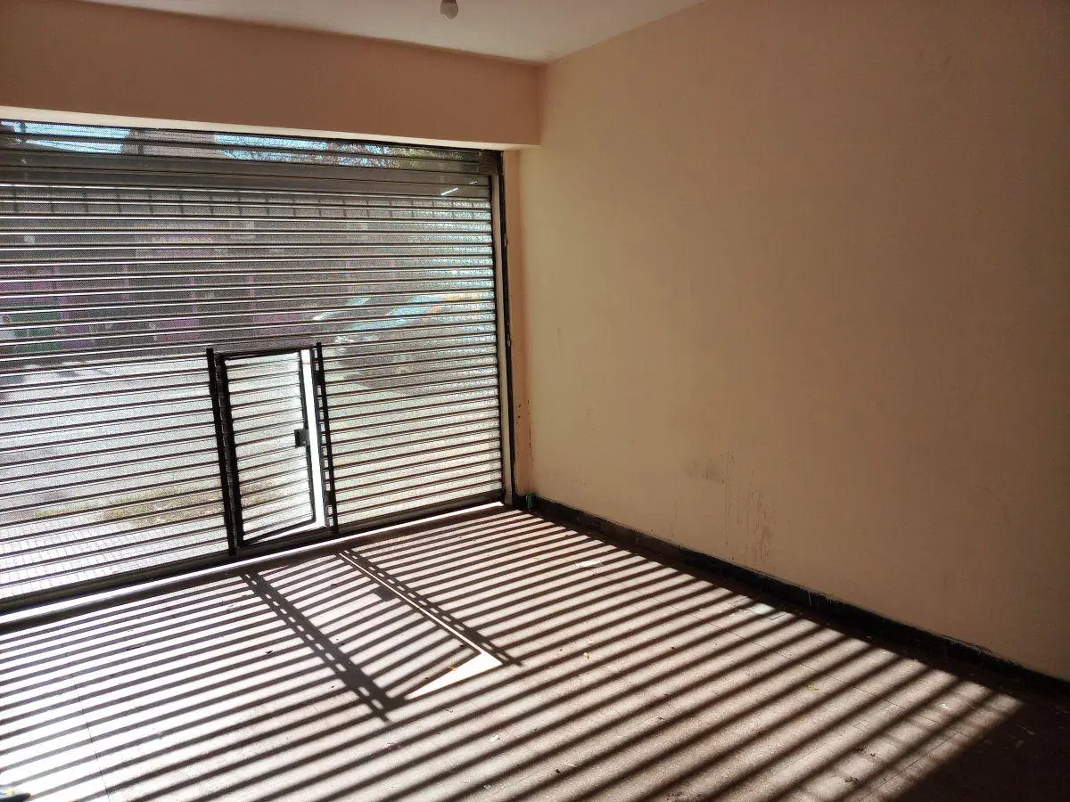 ALQUILER Local 40m2 SIN EXPENSAS con Cocina y Baño Av Garay al 2300 CABA 3