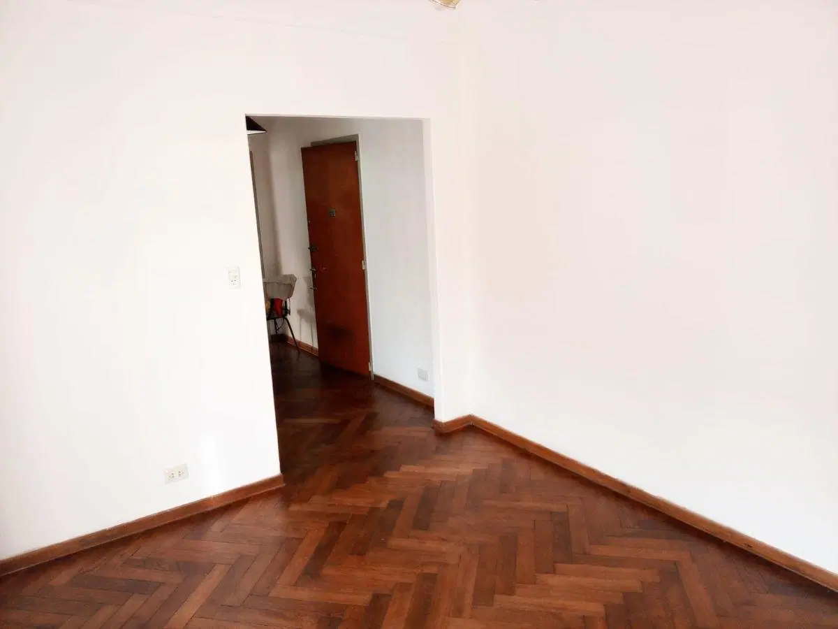 ALQUILER 2 Amb 40m2 Frente Balcon Living Comedor Larrea al 300 CABA 2